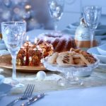 Place setting for Christmas in blue and white tone